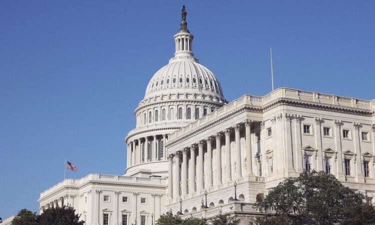 Конгресс США обсуждает доступ к «тонким» счетам ФРС для крипто- и финтех-компаний