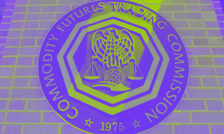 Председатель CFTC предупреждает о рисках для крипторынка из-за задержки Clarity Act